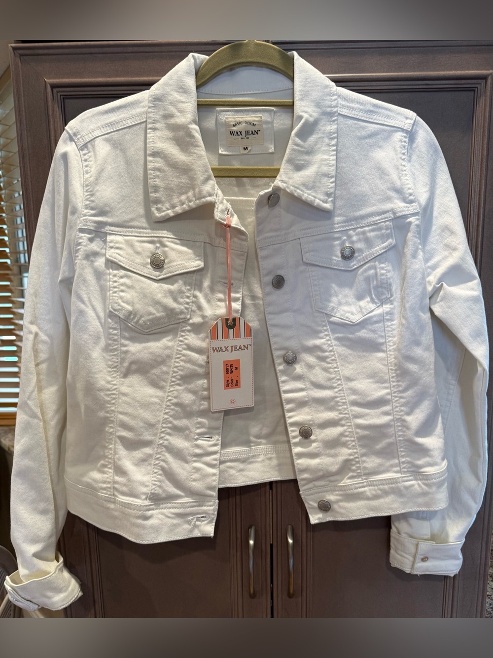 Wax Jean Medium White Denim NWT Trucker Jacket